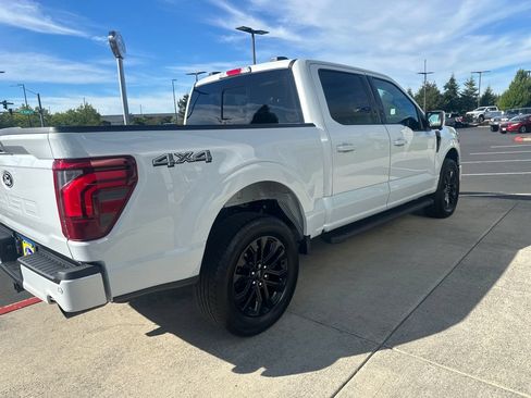 Used 2025 Ford F150 Lariat AWD/4WD image 4