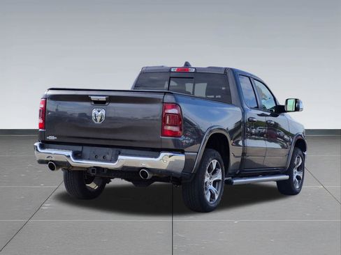 Used 2019 RAM 1500 Laramie AWD/4WD image 8
