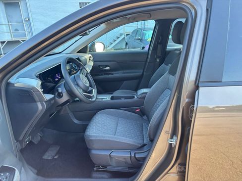 Used 2026 Nissan Kicks SV w/ Cold Weather Package FWD image 21