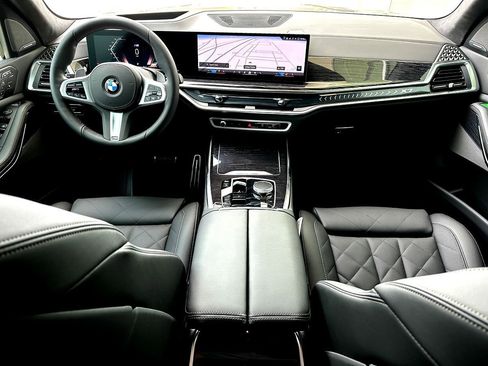 New 2026 BMW X7 xDrive40i w/ M Sport Package image 19