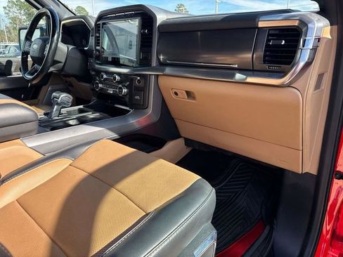 Used 2021 Ford F150 Lariat w/ Max Trailer Tow Package image 17