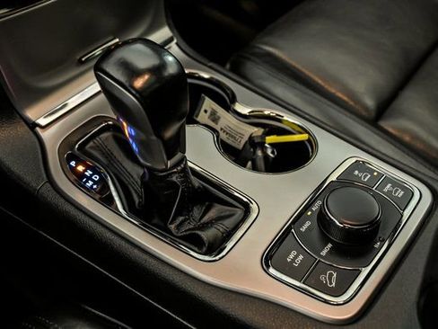 Used 2020 Jeep Grand Cherokee High Altitude image 28