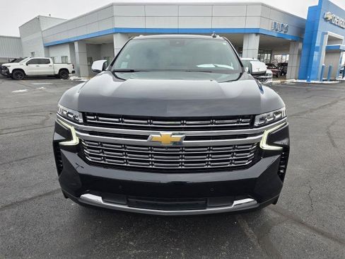 Used 2024 Chevrolet Suburban Premier w/ Premium Package image 16