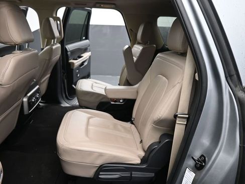 Used 2024 Ford Expedition Max Limited AWD/4WD image 16