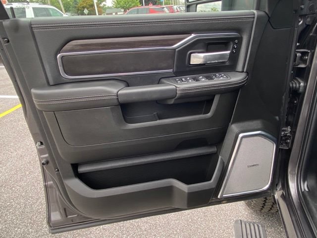 Used 2026 RAM 2500 Laramie AWD/4WD image 11