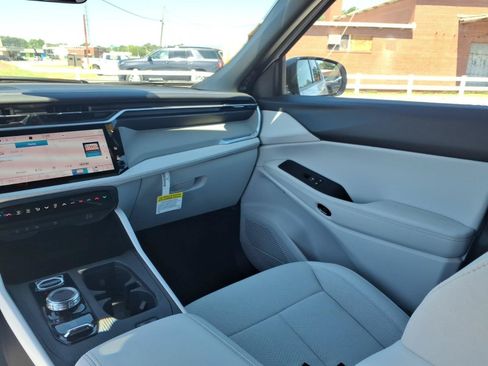 New 2026 Jeep Cherokee Laredo AWD/4WD image 11