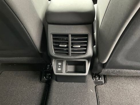 Used 2025 Kia Seltos LX AWD/4WD image 31