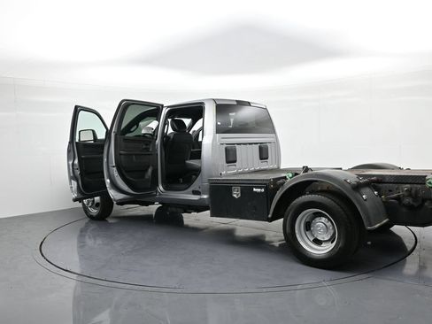 Used 2024 RAM 3500 Tradesman w/ Cold Weather Group RWD image 25