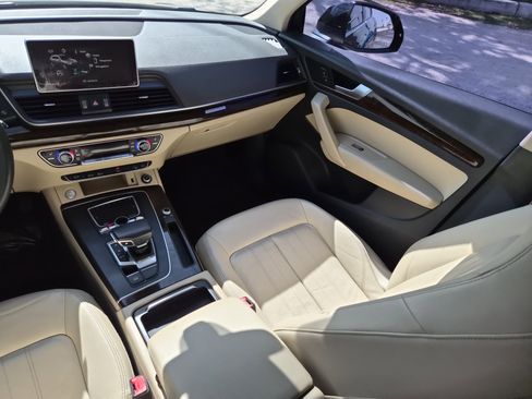 Used 2018 Audi Q5 2.0T Premium Plus w/ Premium Plus Package image 13