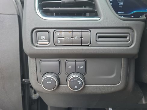 Used 2023 Chevrolet Tahoe RST RWD image 19