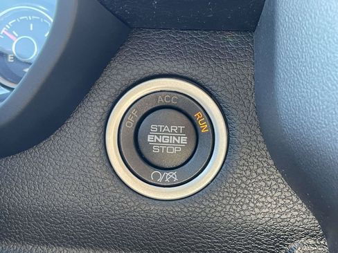 Certified 2024 RAM 2500 Big Horn AWD/4WD image 11