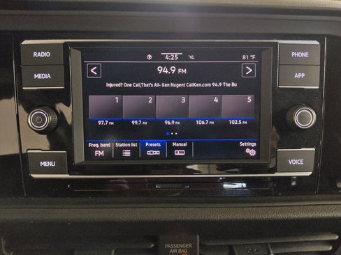 Used 2024 Volkswagen Jetta Sport FWD image 25