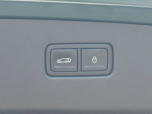 Used 2023 Genesis GV70 3.5T Sport w/ Sport Prestige Package AWD/4WD image 21