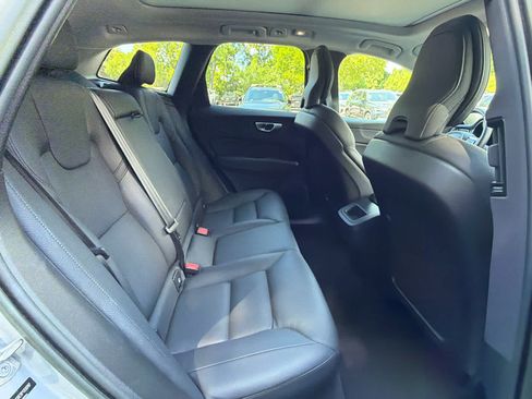 Used 2023 Volvo XC60 B5 Plus w/ Protection Package Premier AWD/4WD image 19
