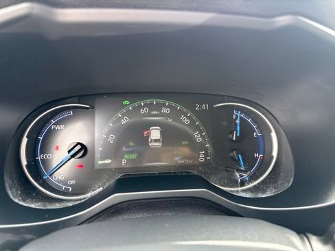 Used 2025 Toyota RAV4 XLE w/ Convenience Package AWD/4WD image 16