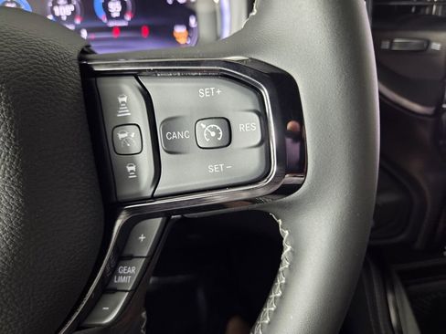 New 2026 RAM 2500 Limited AWD/4WD image 15