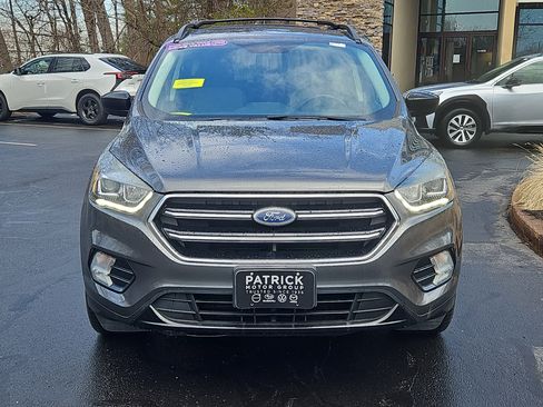 Used 2018 Ford Escape SE w/ SE Sport Appearance Package image 20