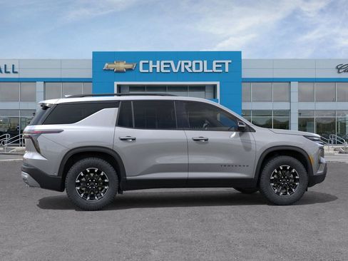 New 2026 Chevrolet Traverse Z71 w/ Driver Confidence Package image 9