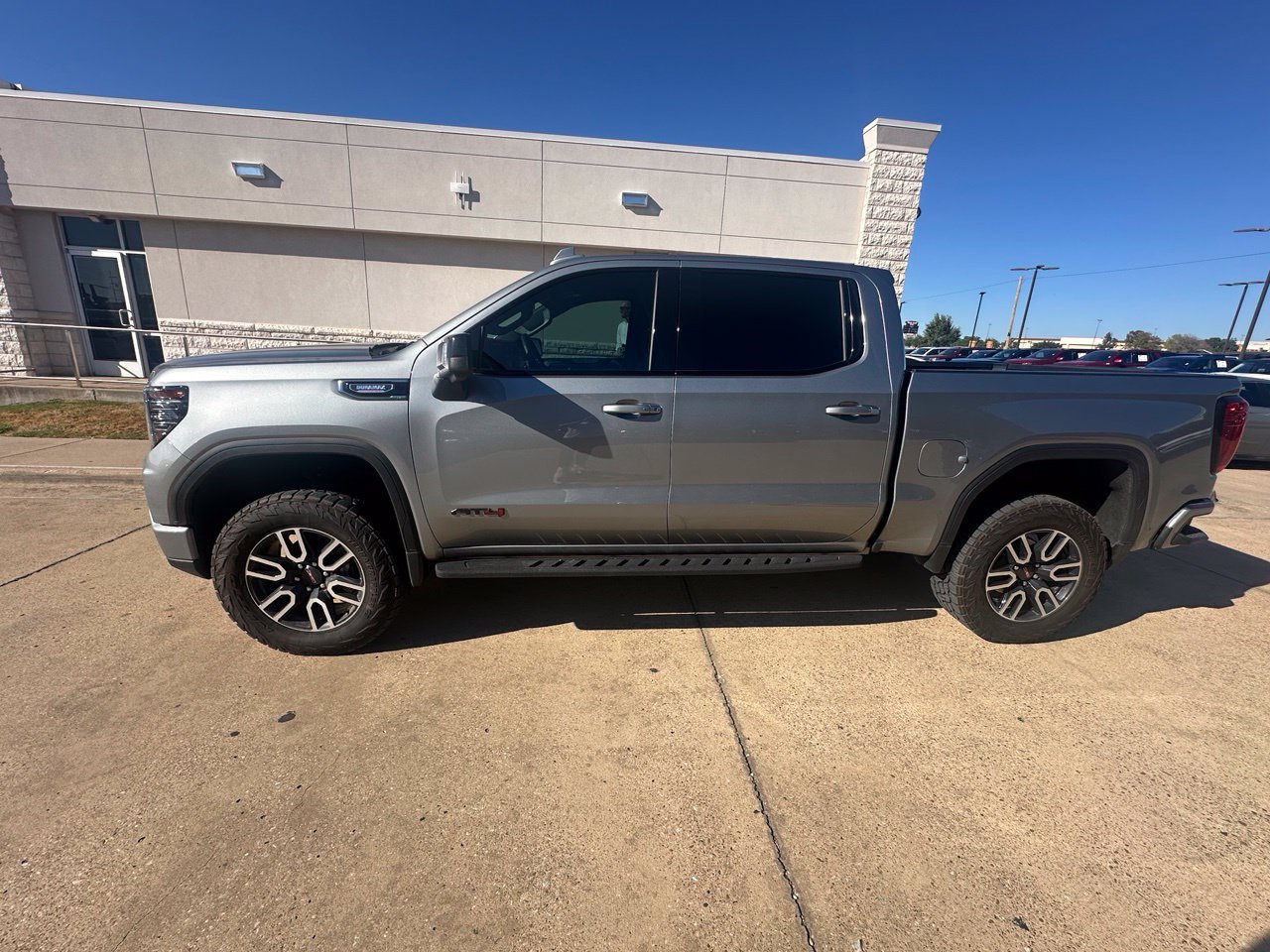 Used 2026 GMC Sierra 1500 AT4 w/ AT4 Premium Package AWD/4WD image 7