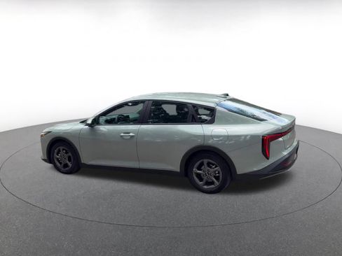 Used 2025 Kia K4 FWD image 15