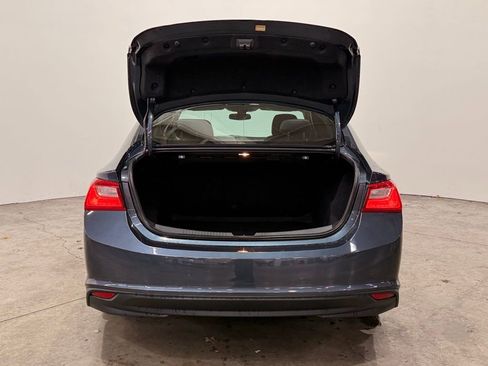 Used 2020 Chevrolet Malibu LS image 12