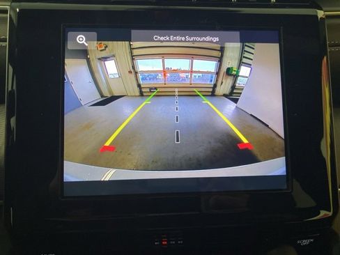 New 2025 Jeep Grand Cherokee L Laredo image 34