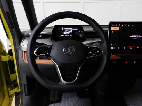Used 2025 Volkswagen ID. Buzz 1st Edition image 43