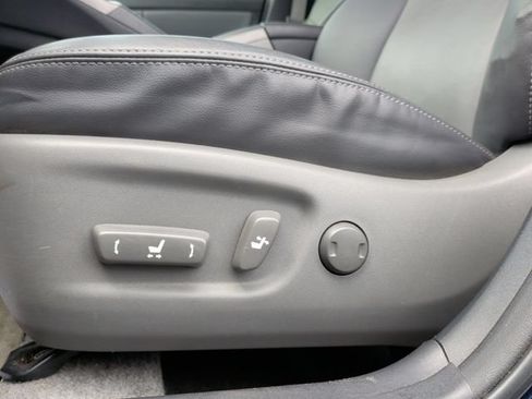 Used 2013 Toyota Prius Four FWD image 14