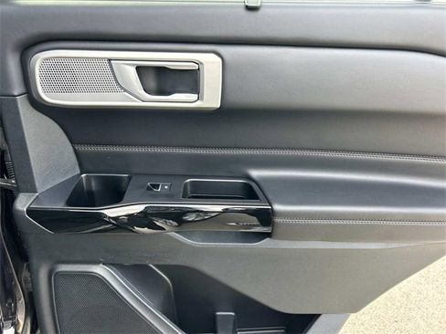 Used 2023 Ford Explorer Platinum w/ Class IV Trailer Tow Package image 24