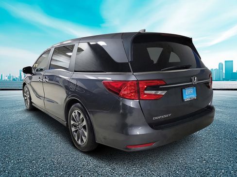 Used 2023 Honda Odyssey EX-L image 4