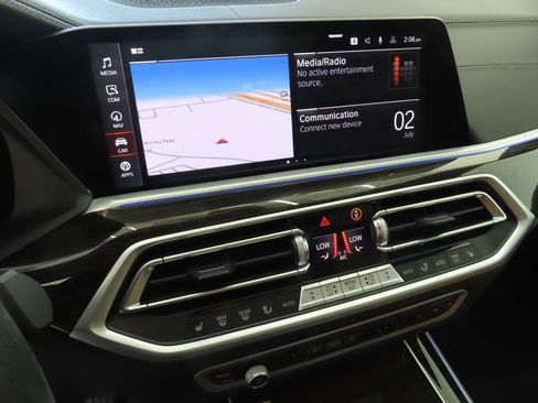 Used 2023 BMW X5 xDrive40i w/ Premium Package AWD/4WD image 17