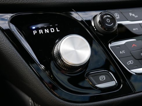 New 2026 Chrysler Pacifica Limited w/ S Appearance Package image 16