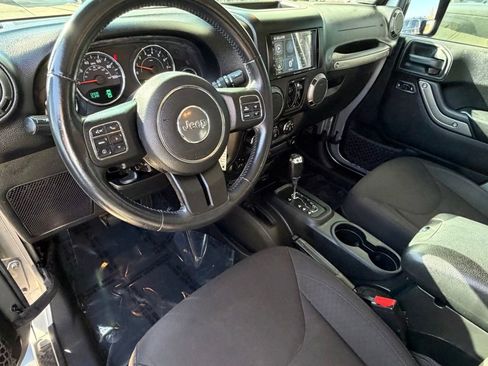 Used 2015 Jeep Wrangler Unlimited Sport AWD/4WD image 13