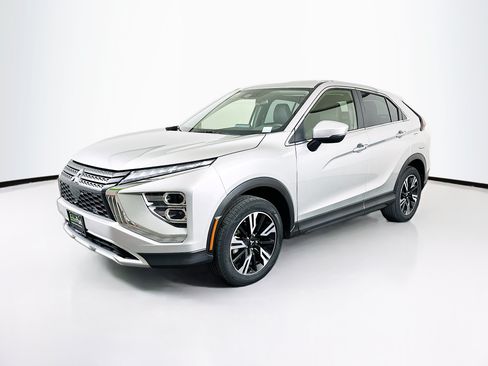 Used 2024 Mitsubishi Eclipse Cross SE AWD/4WD image 3