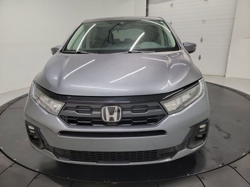 Used 2025 Honda Odyssey EX-L image 2