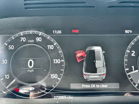 Used 2018 Land Rover Range Rover Sport HSE image 12