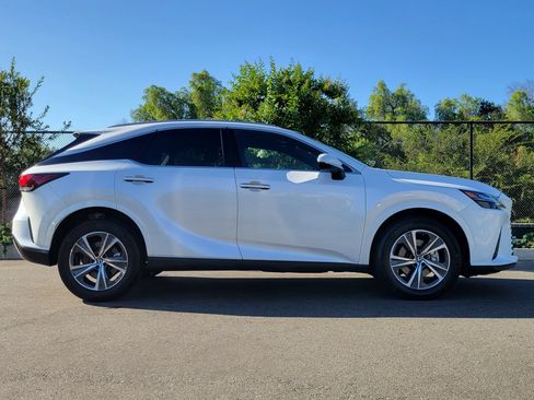 Used 2024 Lexus RX 350 FWD w/ Technology Package image 8