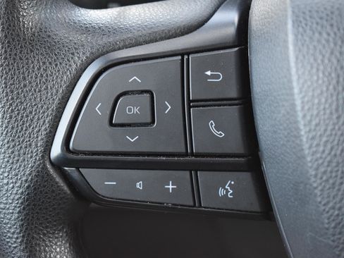 Used 2024 Toyota Sienna LE image 7