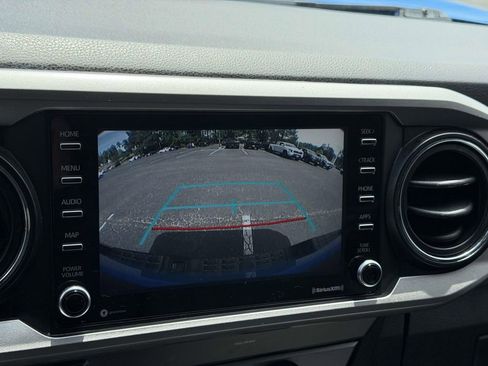 Used 2020 Toyota Tacoma SR5 RWD image 4