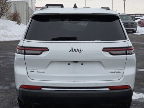 Used 2022 Jeep Grand Cherokee L Limited image 23