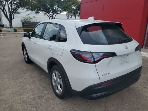 Used 2024 Honda HR-V LX image 4