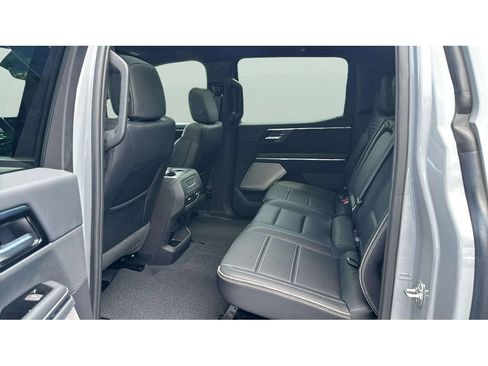 Used 2025 GMC Sierra EV Denali AWD/4WD image 19