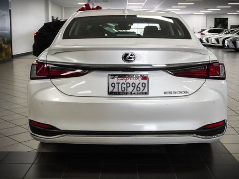 Certified 2025 Lexus ES 300h w/ Premium Package FWD image 7