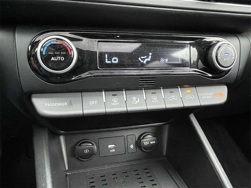 Used 2023 Hyundai Kona SEL w/ Convenience Package image 21