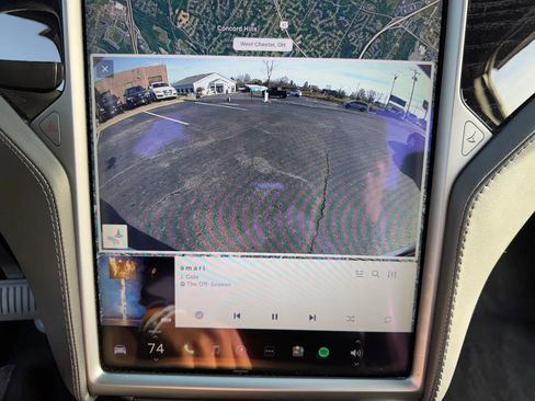 Used 2018 Tesla Model X 75D image 38