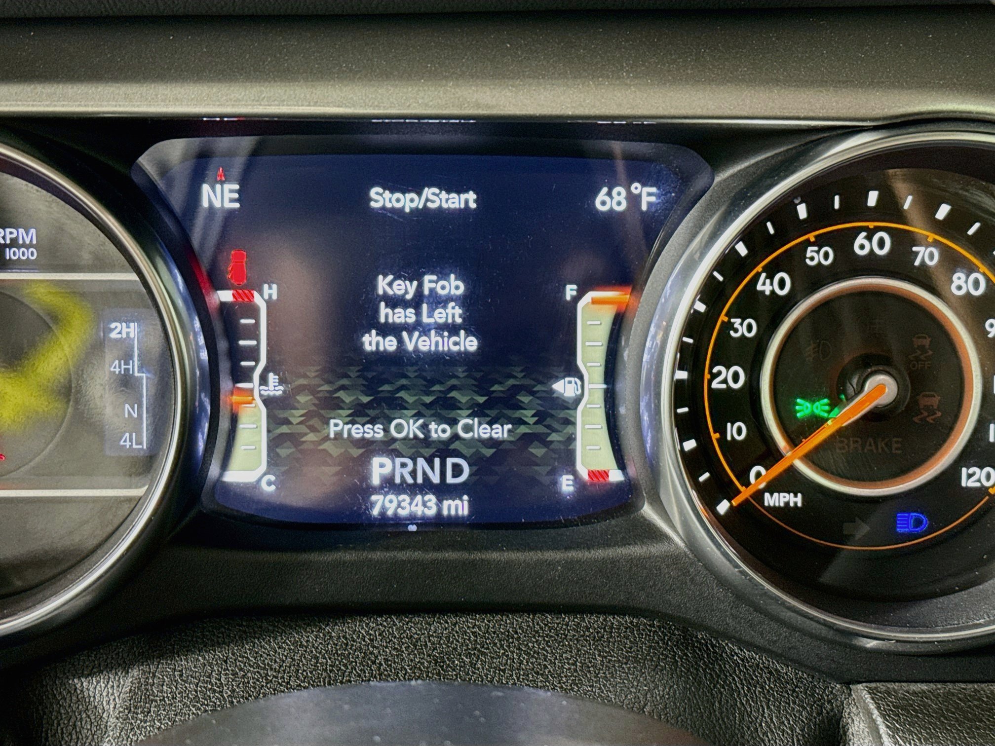 Used 2019 Jeep Wrangler Unlimited Sahara AWD/4WD image 13