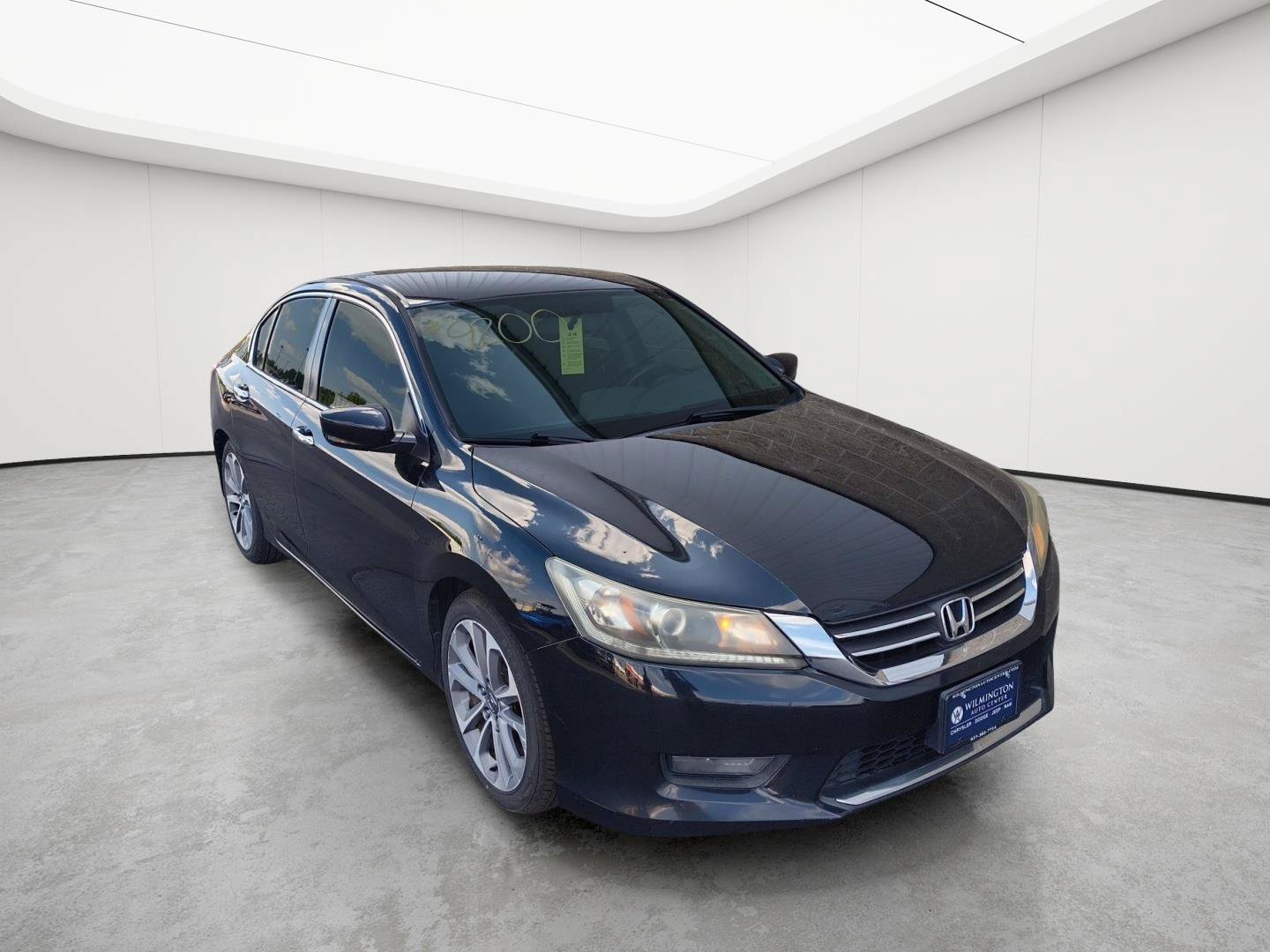 Used 2014 Honda Accord Sport image 2