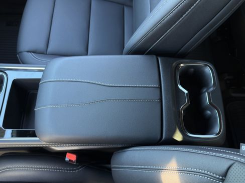 New 2026 Chevrolet Traverse LT w/ Midnight/Sport Edition image 19