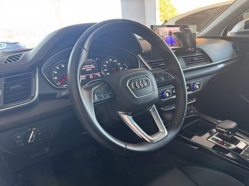 Used 2024 Audi Q5 2.0T Premium w/ Convenience Package image 11