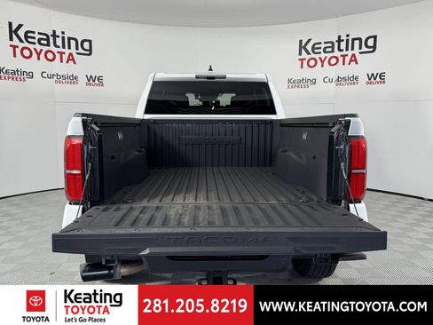 Used 2024 Toyota Tacoma TRD Sport image 16